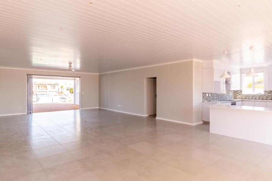 3 Bedroom Property for Sale in Port Owen Western Cape